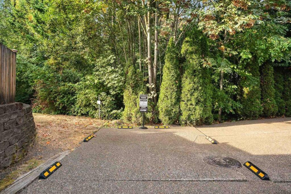 Private Newly Renovated Studio W Private Parking! Apartment Portland Exterior photo